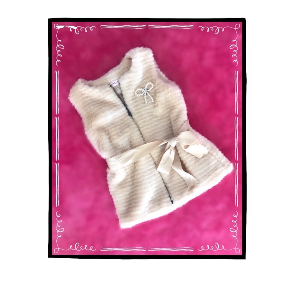 Just Fab Girls Ivory Faux Fur Vest (5)